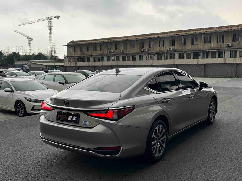 Lexus ES, 2024 — фото 6 из 10