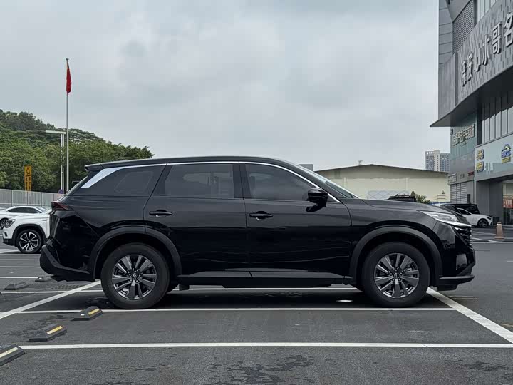 Nissan Pathfinder, 2024 — фото 4 из 9