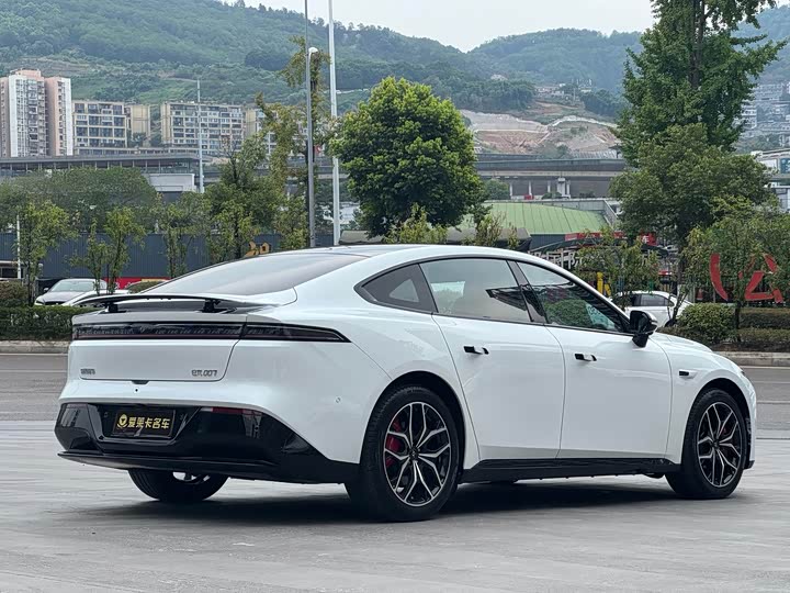 Dongfeng Yipai eπ 007, 2025 — фото 4 из 9
