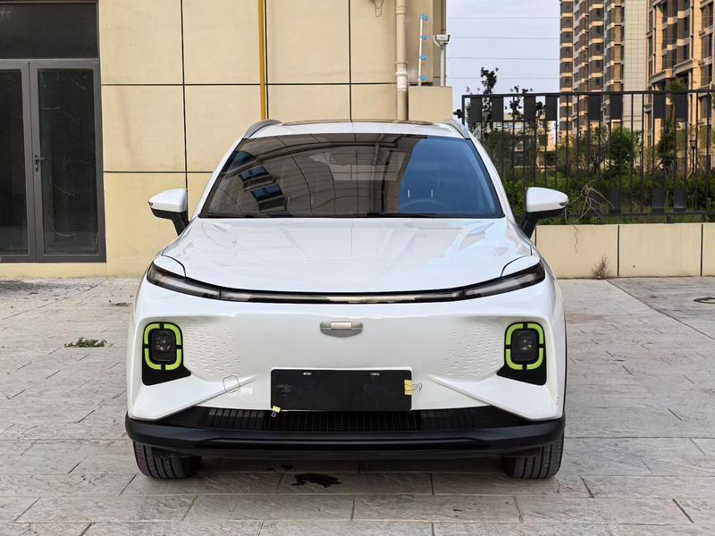Geely Geometry E Firefly, 2022 — фото 2 из 10
