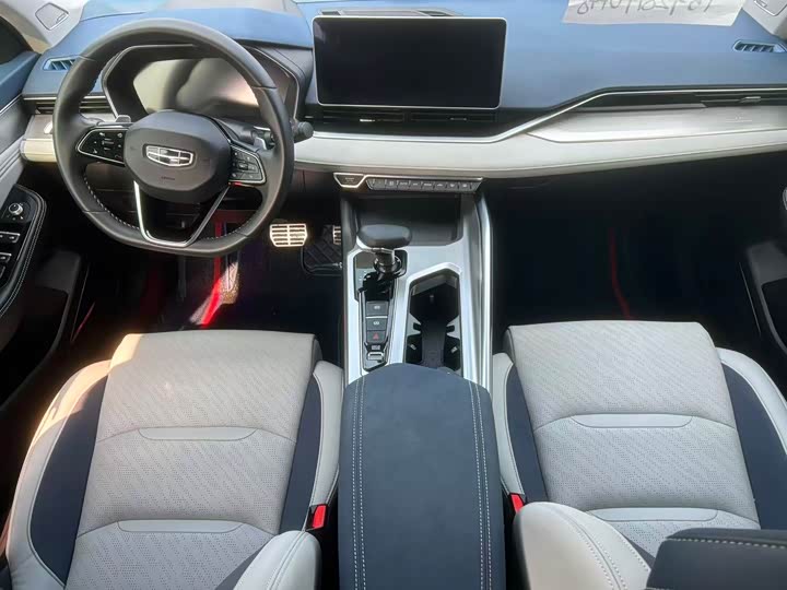 Geely Preface, 2022 — фото 6 из 9