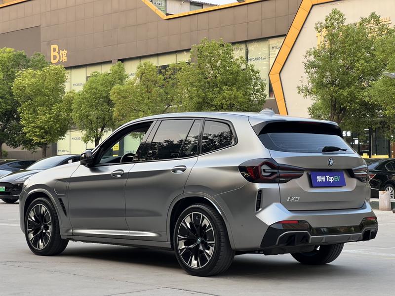 BMW iX3, 2022 — фото 5 из 12