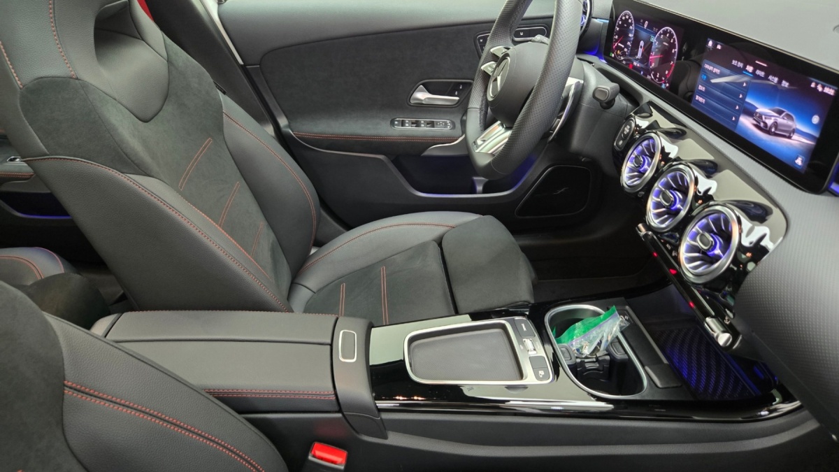 Mercedes-Benz A-Class, 2025 — фото 8 из 12