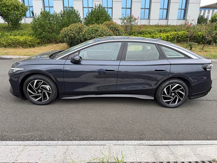 Volkswagen ID.7 Vizzion, 2025 — фото 3 из 9