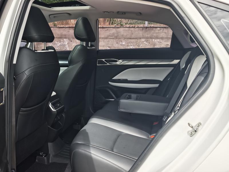 Geely Emgrand L, 2022 — фото 11 из 12