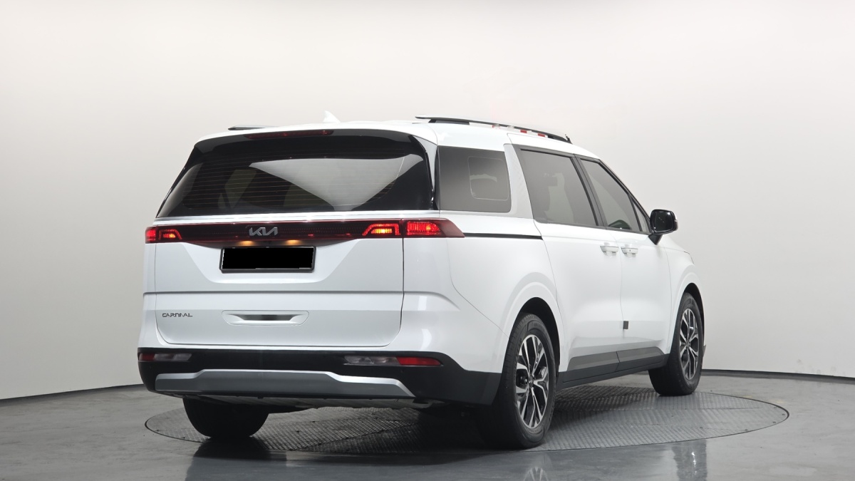 Kia Carnival, 2022 — фото 2 из 12