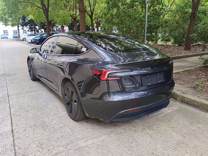 Tesla Model 3, 2024 — фото 5 из 9