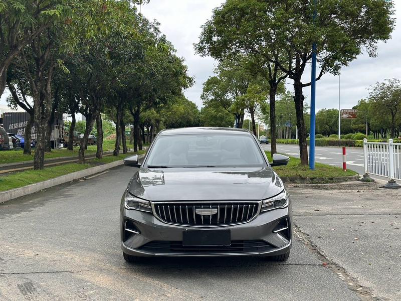 Geely Emgrand, 2025 — фото 2 из 10