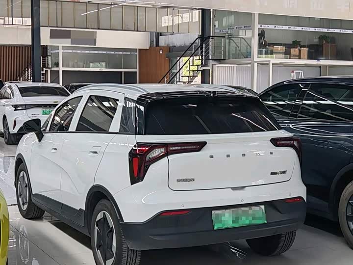 Geely Geometry E Firefly, 2024 — фото 4 из 9
