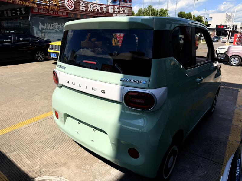 Wuling Mini EV, 2024 — фото 6 из 9