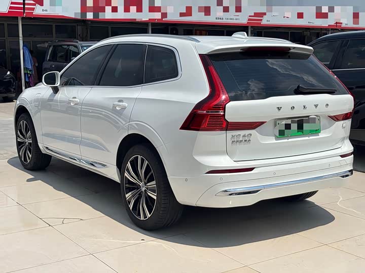 Volvo XC60 Hybrid, 2022 — фото 4 из 9