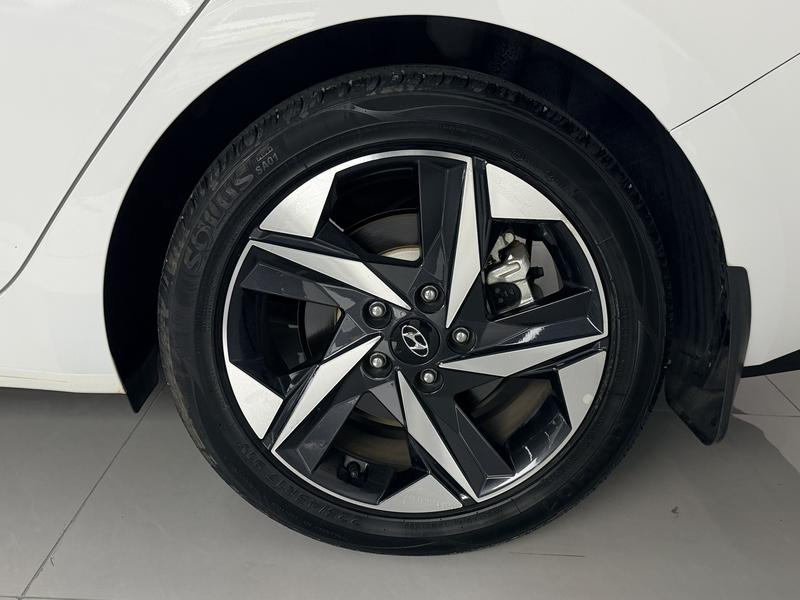 Hyundai Elantra N line, 2023 — фото 11 из 12