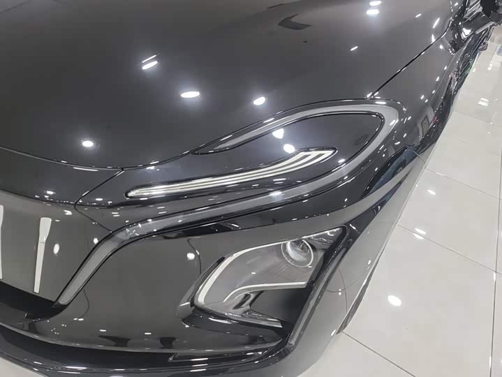 Hongqi E-QM5, 2024 — фото 5 из 9