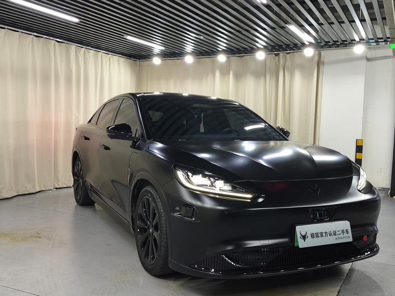 BAIC Arcfox Alpha S, 2023 — фото 3 из 12