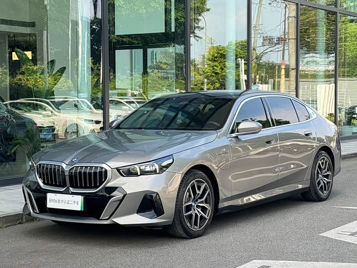BMW i5, 2024 — купить в Калуге под ключ