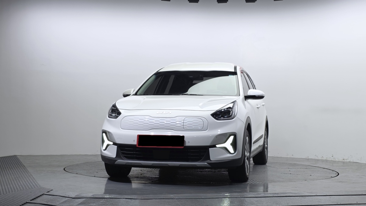 Kia Niro, 2022 — фото 3 из 12