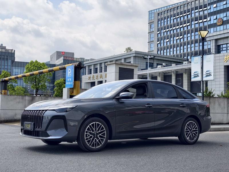 Roewe i6, 2026 — купить в Калуге под ключ