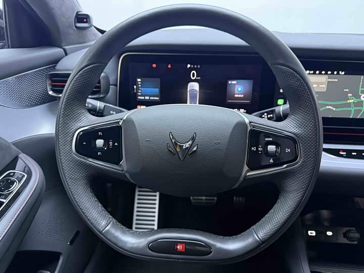 BAIC Arcfox Alpha S, 2023 — фото 7 из 9