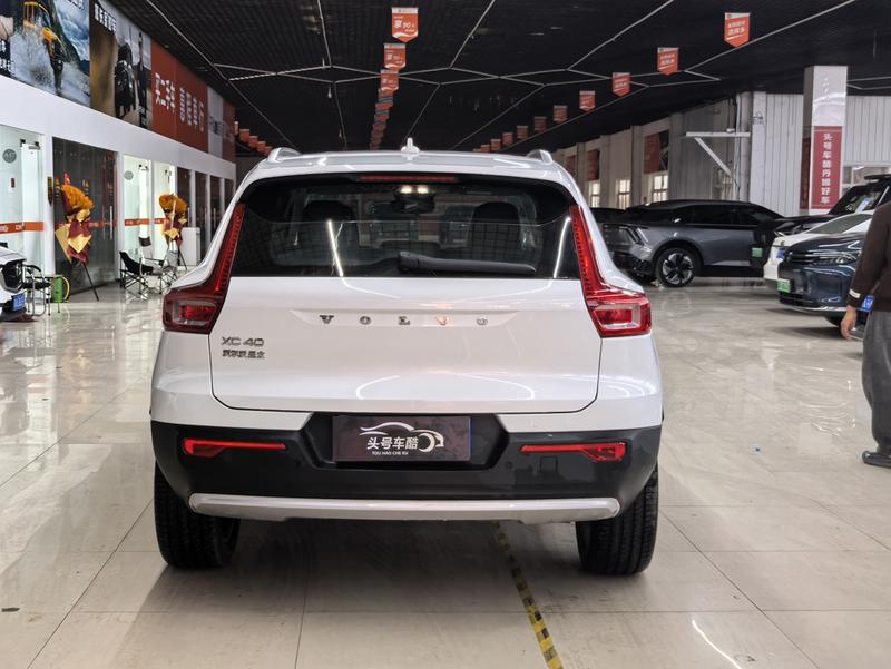 Volvo XC40, 2024 — фото 5 из 10