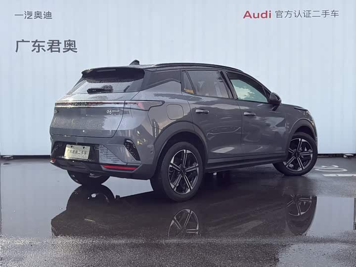 Lynk & Co 06 EM-P Hybrid, 2024 — фото 5 из 9