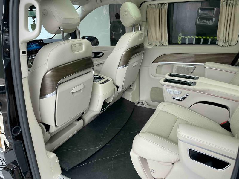 Mercedes-Benz V-Class, 2022 — фото 10 из 12