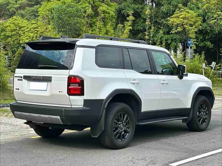 Toyota Prado, 2024 — фото 5 из 9