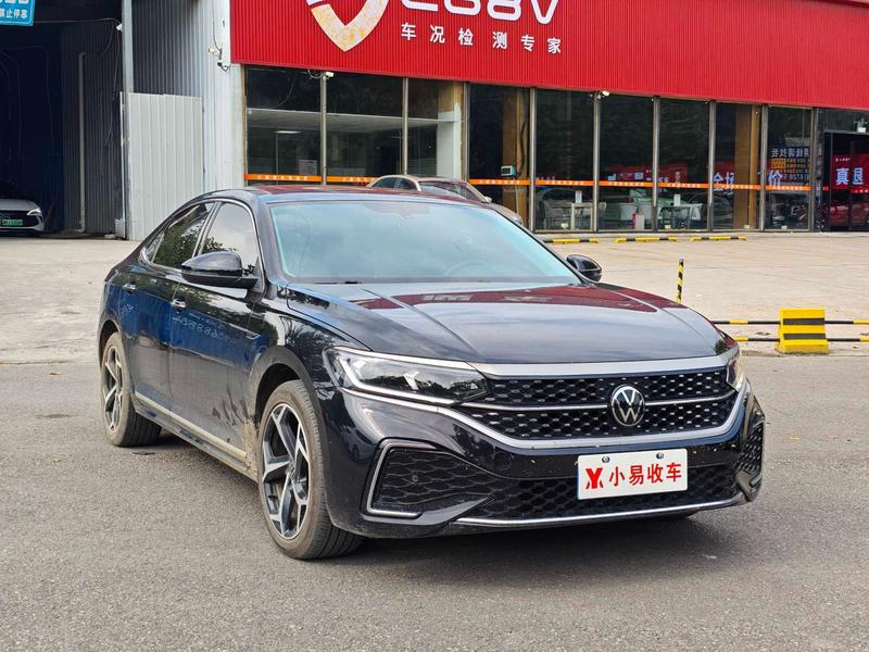 Volkswagen Passat, 2023 — фото 3 из 10