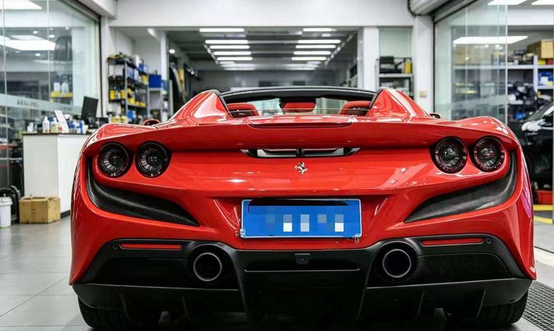 Ferrari F8, 2022 — фото 5 из 9