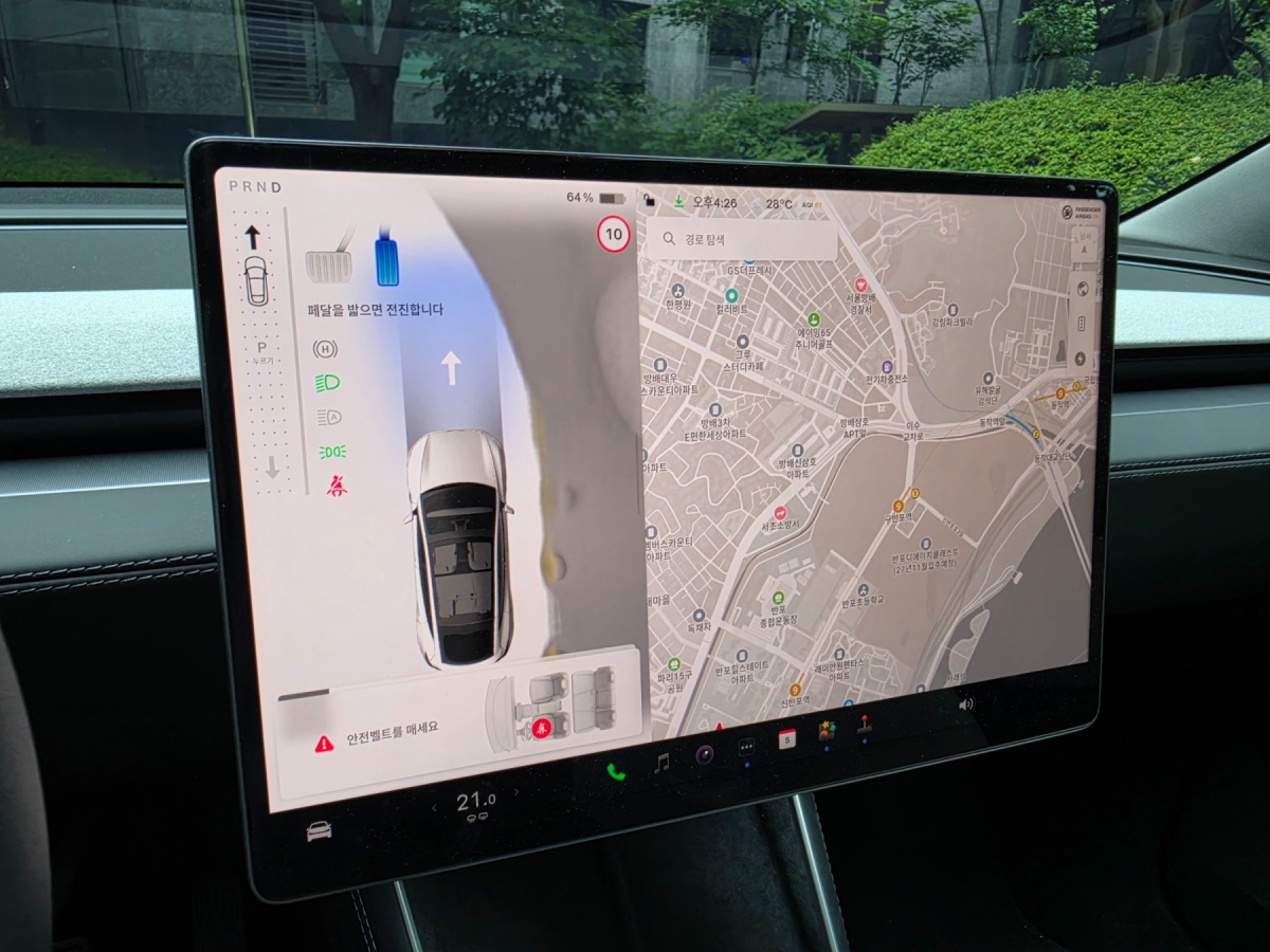 Tesla Model Y, 2025 — фото 11 из 12