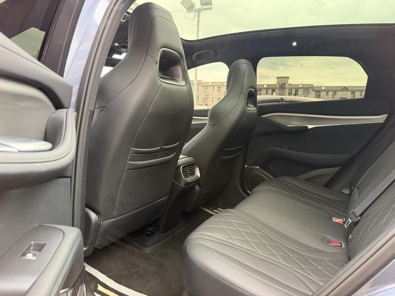 BYD Sea Lion 07 EV, 2025 — фото 11 из 12