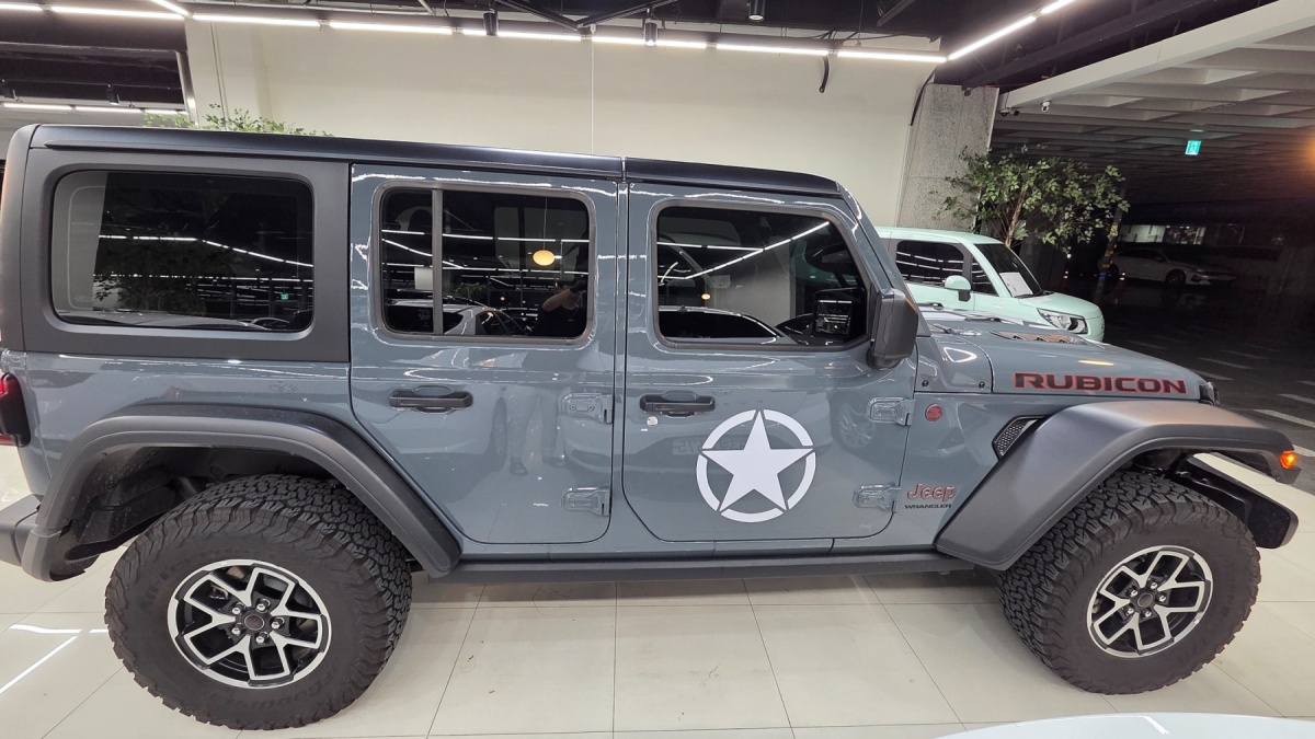 Jeep Wrangler, 2025 — фото 4 из 12