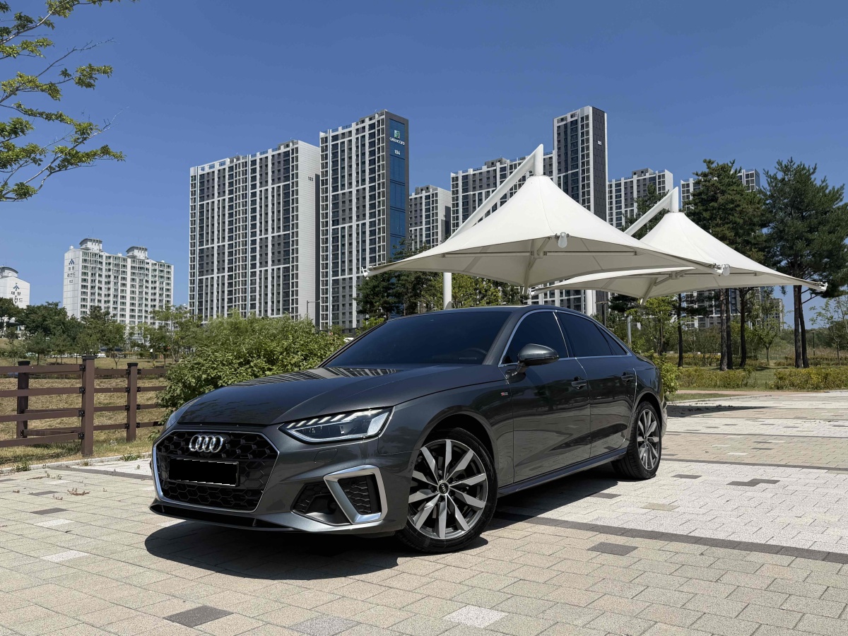 Audi A4, 2022 — купить в Санкт-Петербурге под ключ