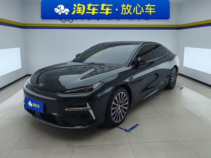 Geely Galaxy Starshine 8 EM-i, 2025 — купить в Брянске под ключ