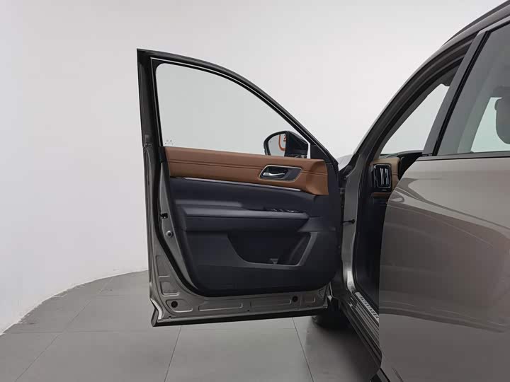 Nissan Pathfinder, 2024 — фото 8 из 9