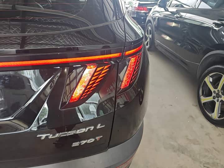 Hyundai Tucson L, 2023 — фото 8 из 9