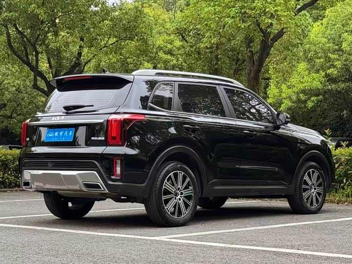 Kia Sportage GT-line, 2023 — фото 5 из 9