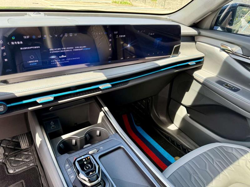 Ford Edge, 2023 — фото 9 из 12
