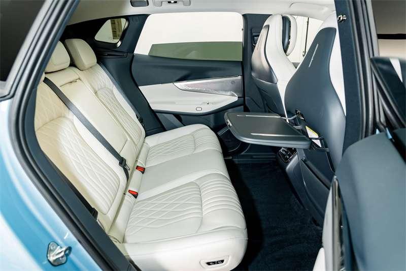 Lynk & Co 08 EM-P Hybrid, 2025 — фото 12 из 12