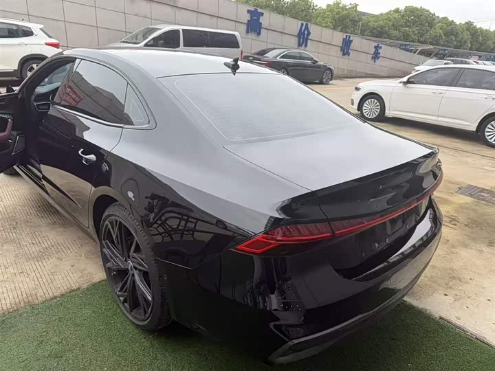 Audi A7L, 2025 — фото 2 из 7