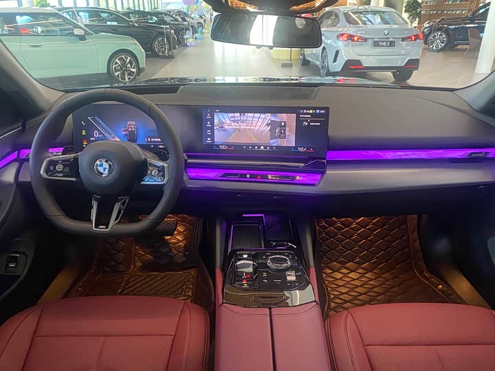 BMW 5 Series, 2026 — фото 9 из 9