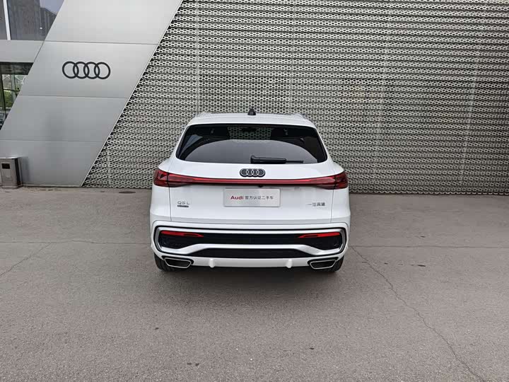 Audi Q5L, 2025 — фото 4 из 9