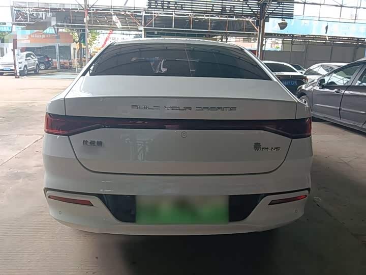 BYD Qin Plus, 2022 — фото 6 из 9