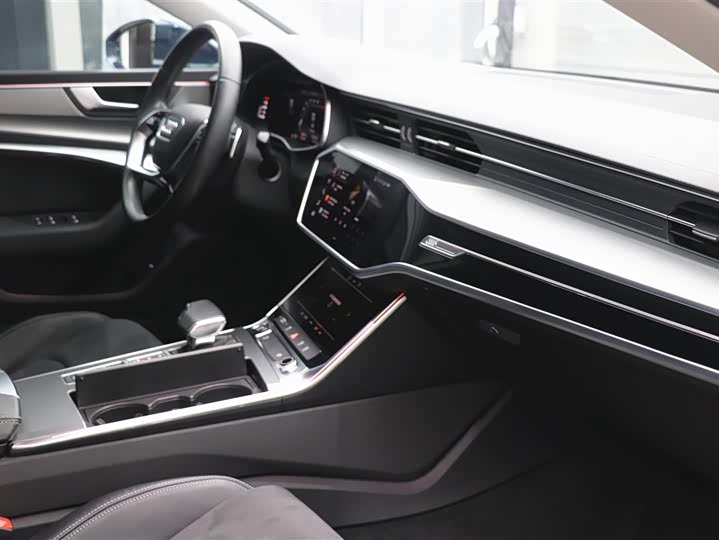 Audi A7L, 2023 — фото 3 из 9