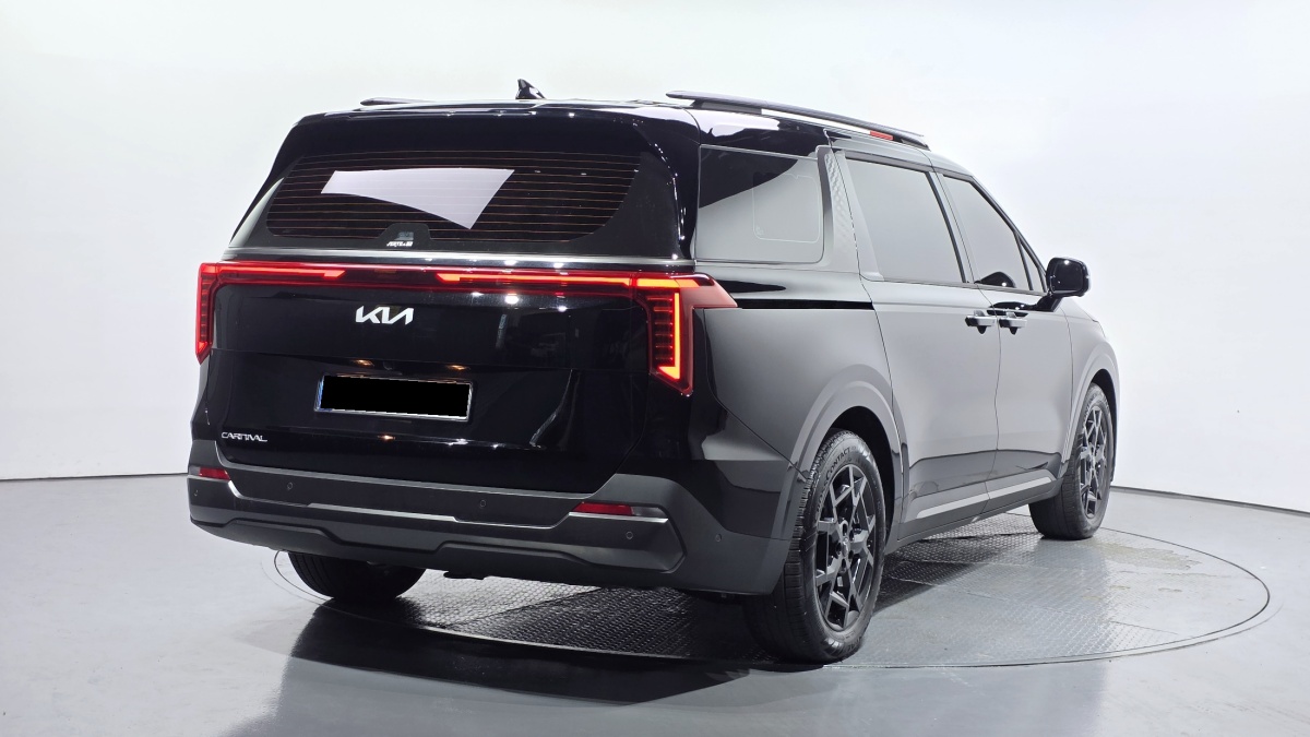 Kia Carnival, 2025 — фото 2 из 12
