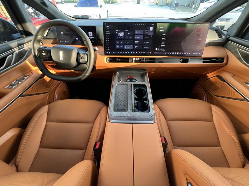 Wey 80 Hybrid, 2025 — фото 8 из 12
