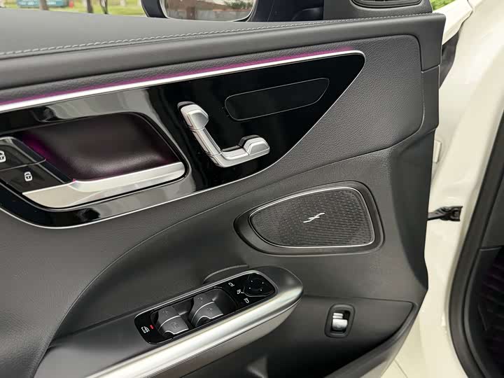 Mercedes-Benz C-Class, 2023 — фото 8 из 9