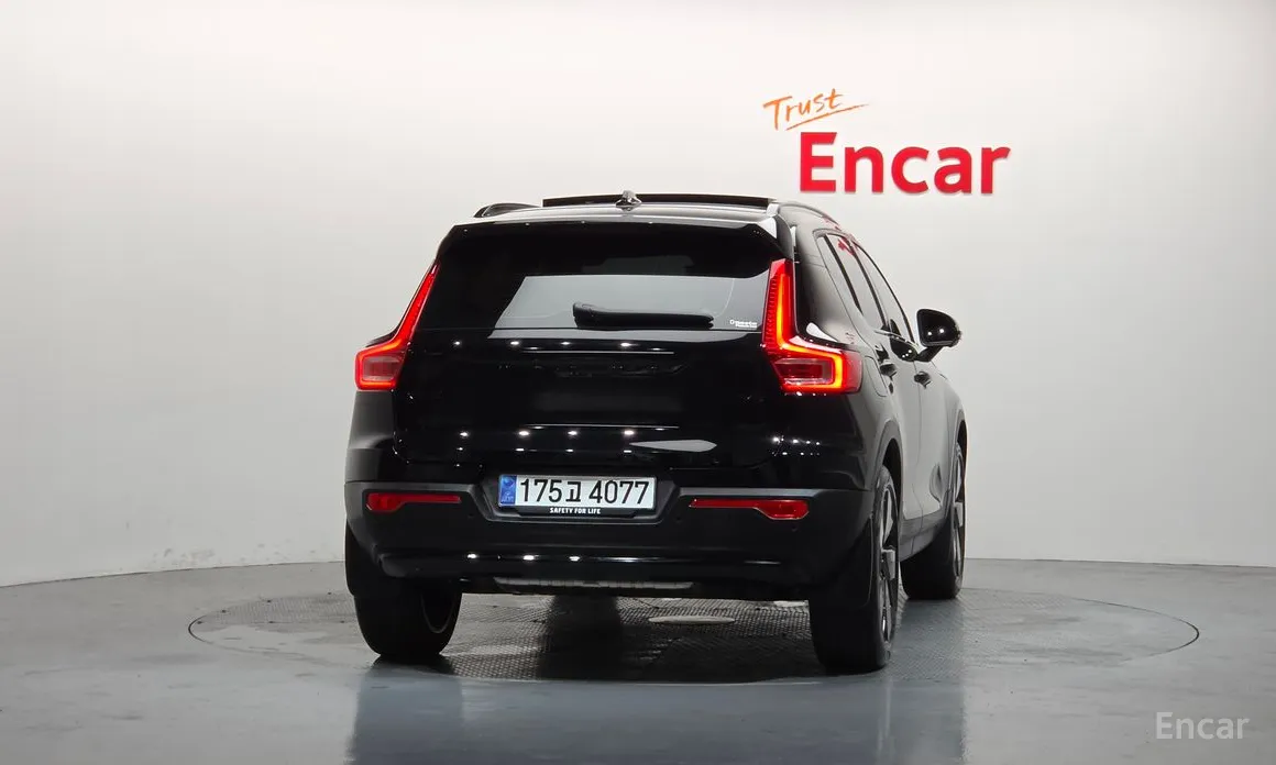 Volvo XC40, 2025 — фото 4 из 12