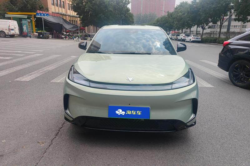 BAIC Arcfox T1, 2025 — фото 2 из 12