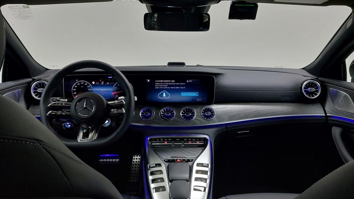 Mercedes-Benz AMG GT, 2025 — фото 7 из 12