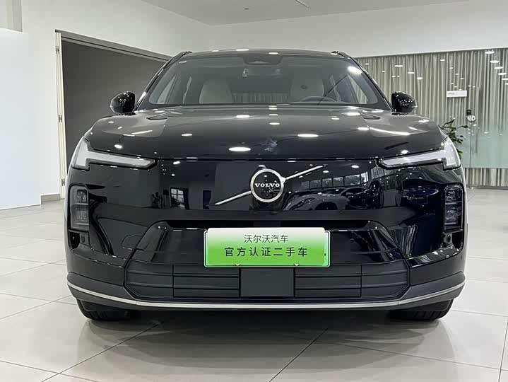 Volvo XC70 Hybrid, 2025 — фото 2 из 9